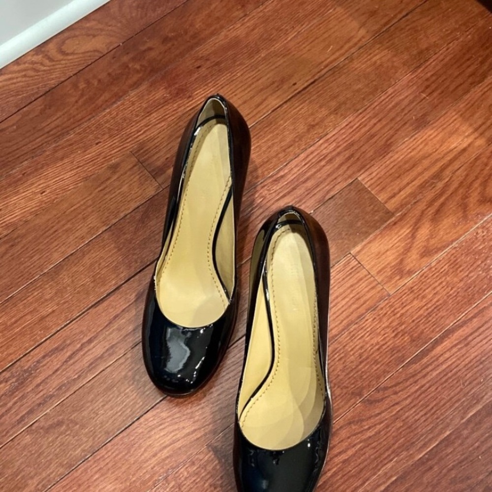 Nine West Roundtoe Pumps - Picture 2 of 4